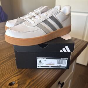 Kids Unisex Breaknet 2.0 K Size 5 Tennis Gum Grey Sole White IH8878 Size 5